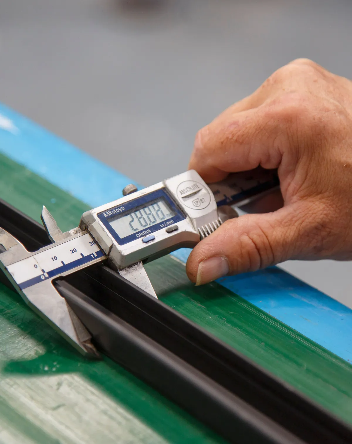 Vernier on a Profile for a Rubber Extrusion